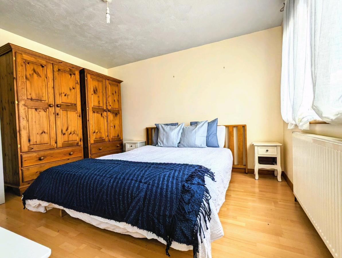 Stunning 4Br House With Free Parking - By Innit برايتون المظهر الخارجي الصورة